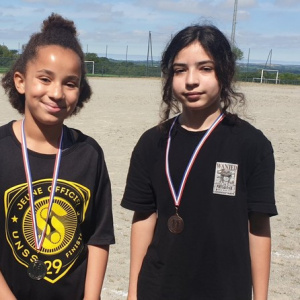 le podium fille de gauche à droite (1 2 3 )